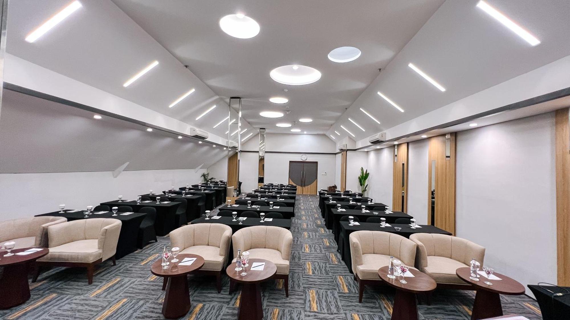 J4 Hotels Legian Zewnętrze zdjęcie