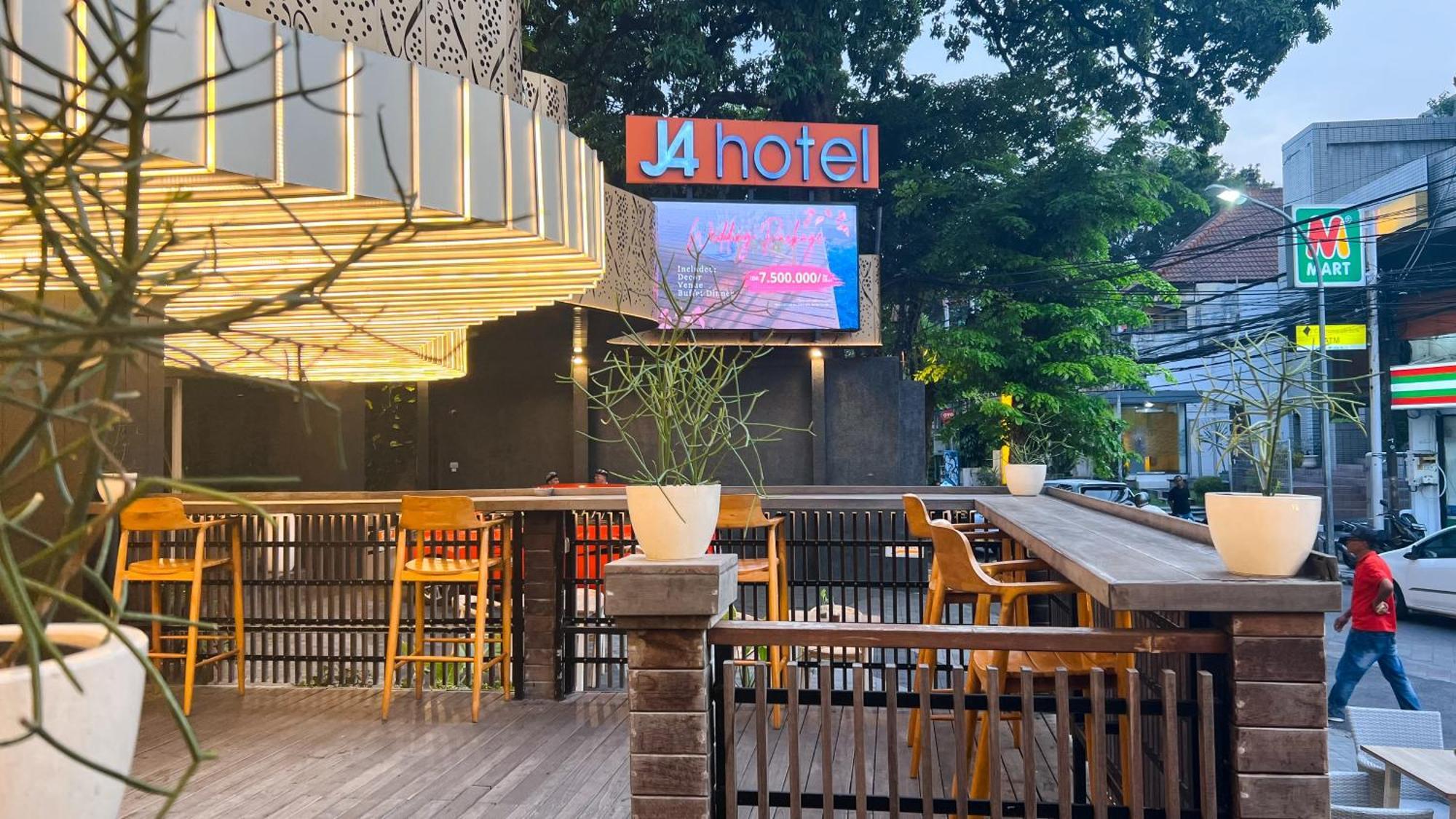 J4 Hotels Legian Zewnętrze zdjęcie