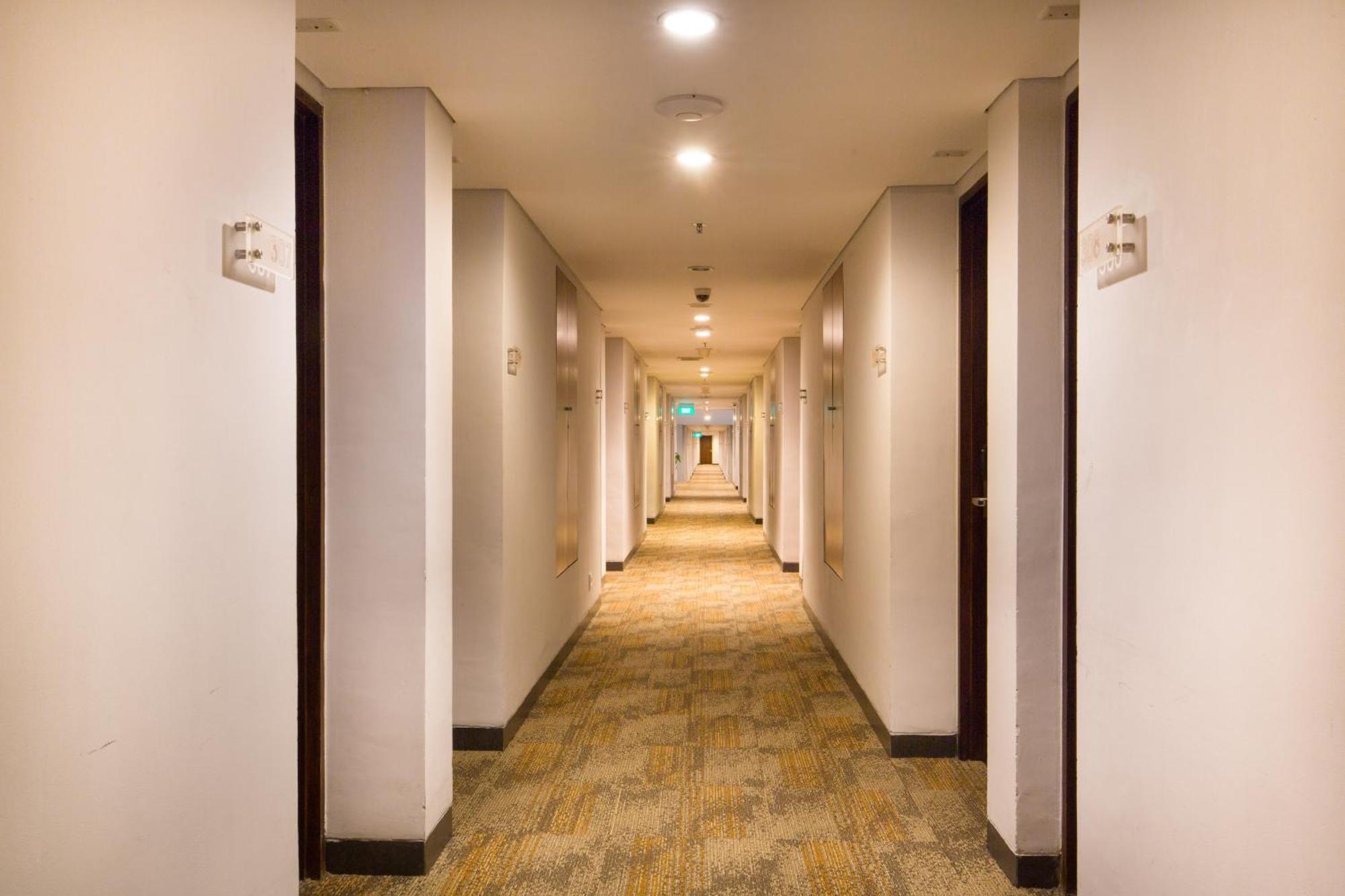 J4 Hotels Legian Zewnętrze zdjęcie