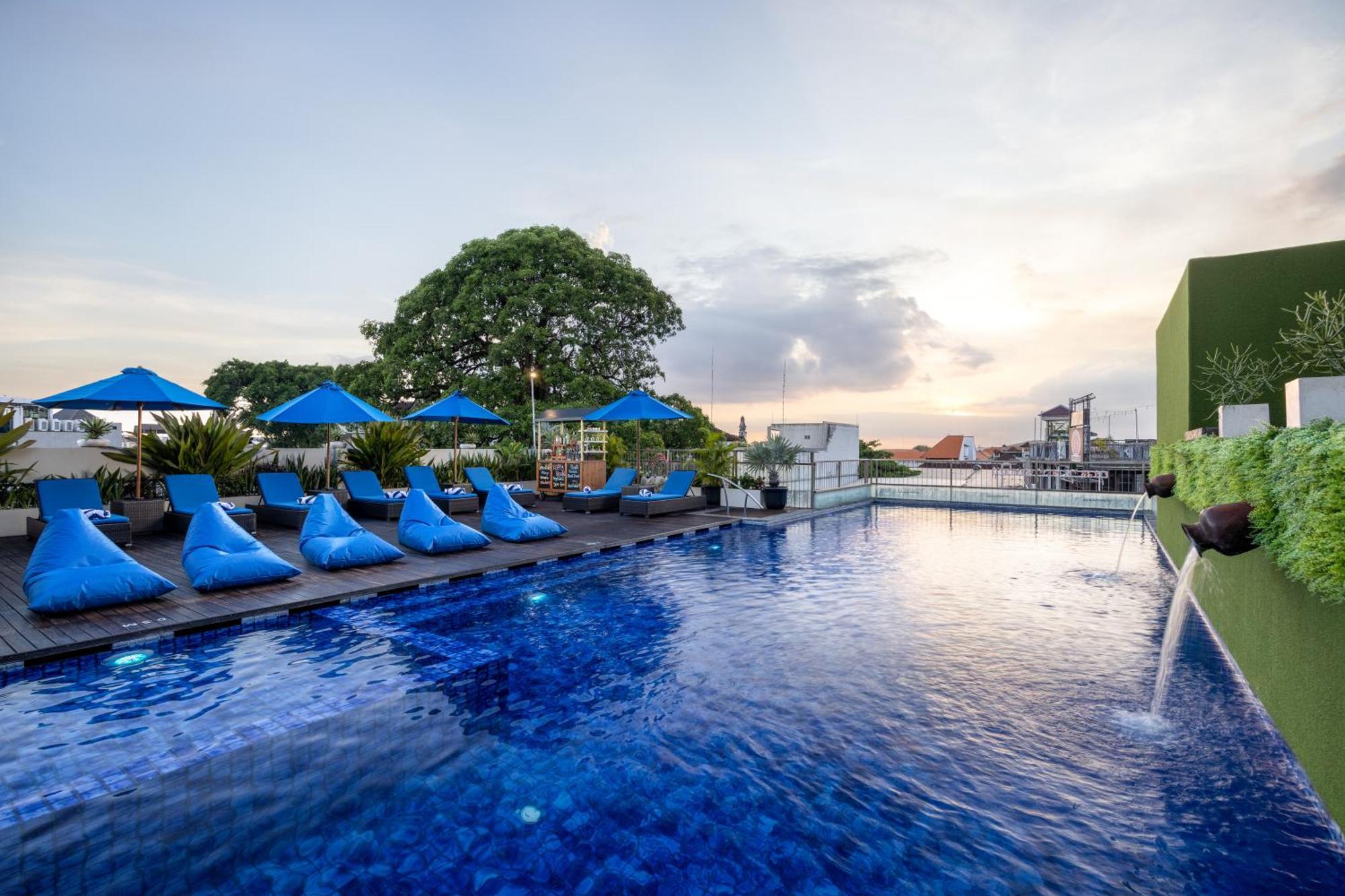 J4 Hotels Legian Zewnętrze zdjęcie