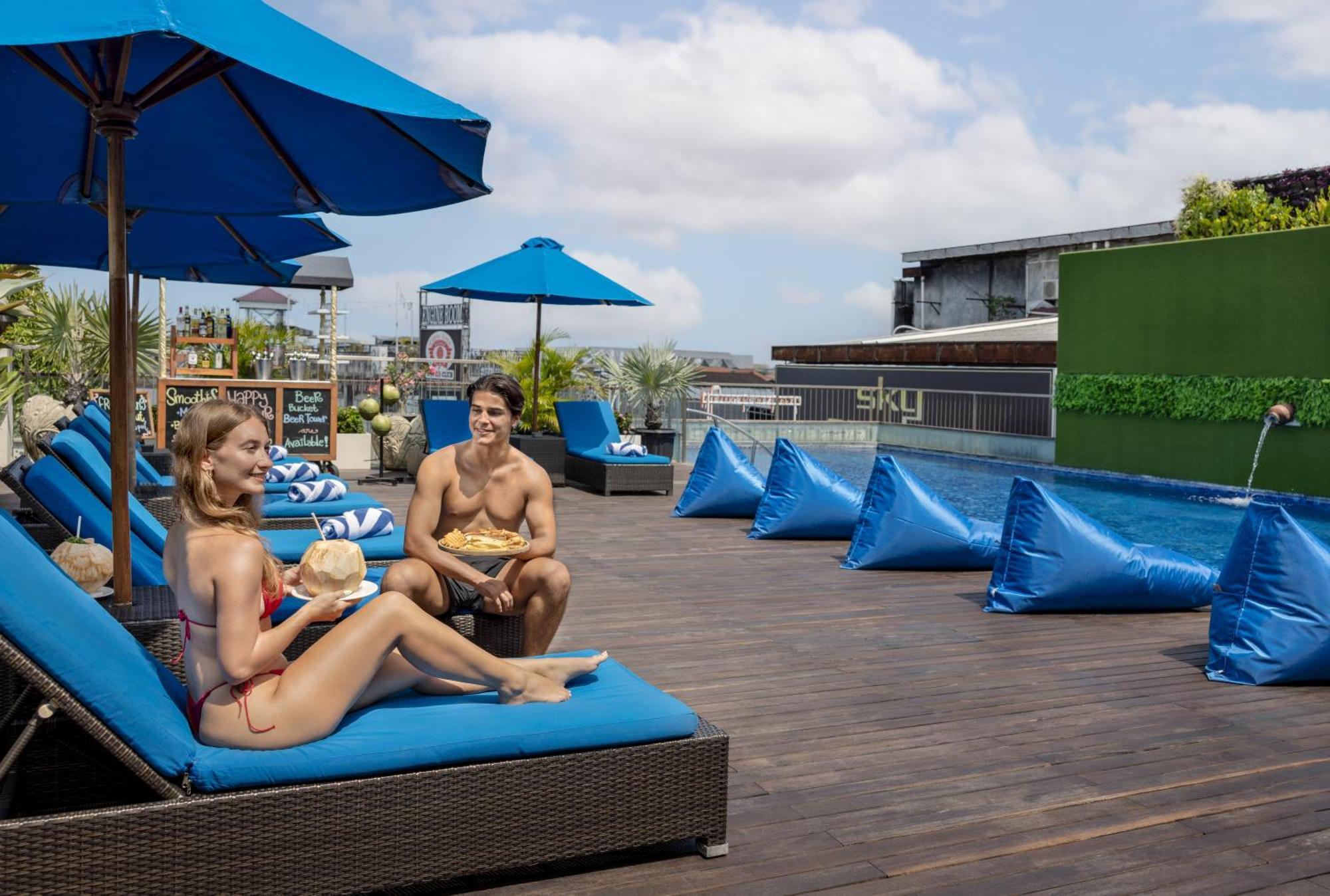 J4 Hotels Legian Zewnętrze zdjęcie