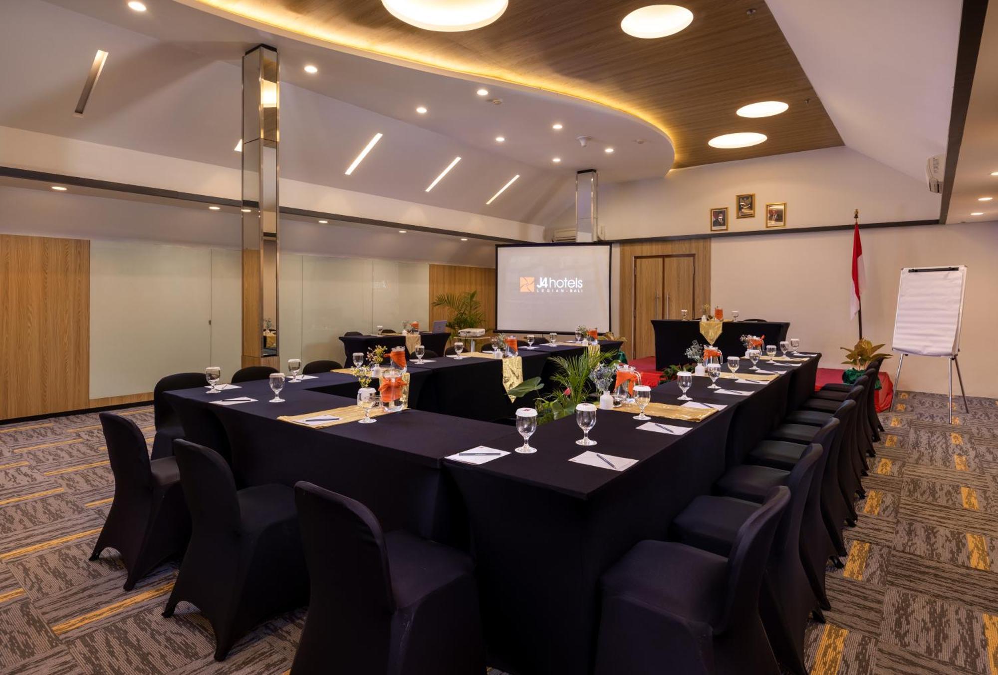J4 Hotels Legian Zewnętrze zdjęcie